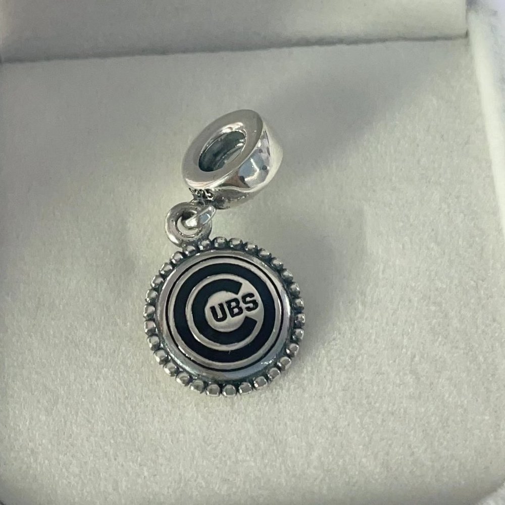 Pandora Chicago Cubs Exclusive Charm